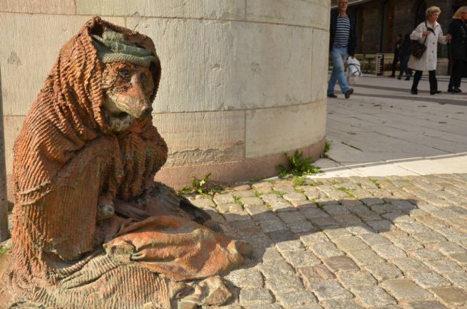 Калейдоскоп, Половина шведов поддерживает запрет попрошайничества | Половина шведов поддерживает запрет попрошайничества
