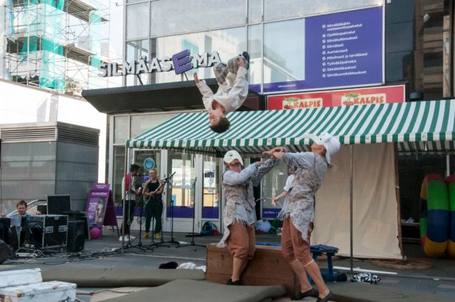 Культура, Театральный фестиваль в Ювяскюля создаёт новые городские традиции | Международный театральный фестиваль в Ювяскюля создаёт новые городские традиции